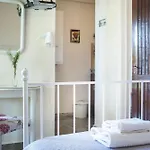 Dendrolivano Апарт-отель