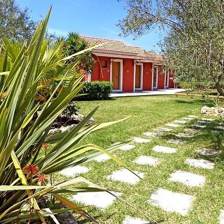 Lägenhetshotell Dendrolivano