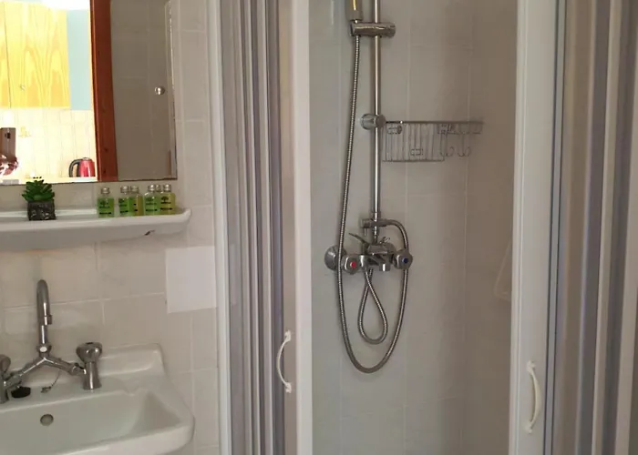 Dendrolivano Aparthotel