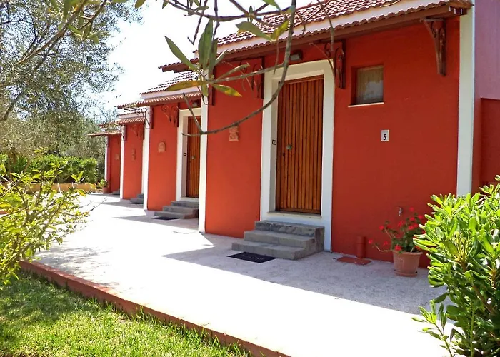 Aparthotel Dendrolivano