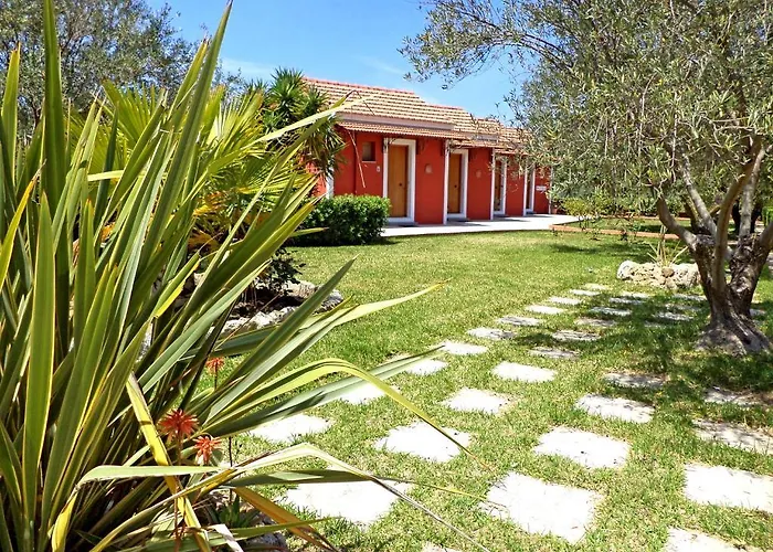 Aparthotel Dendrolivano