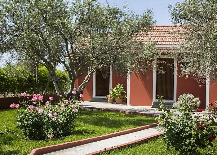 Dendrolivano Aparthotel 3*