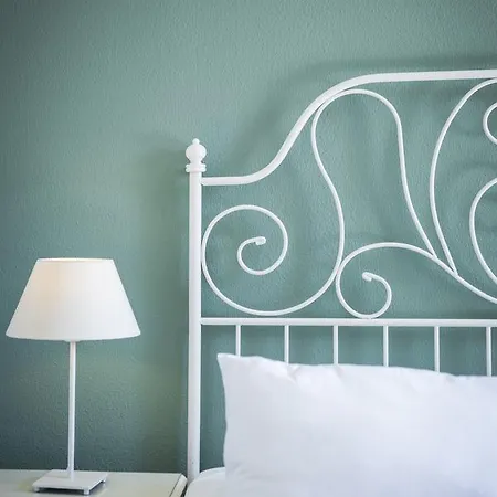 δενδρολίβανο Ξενοδοχείο με διαμερίσματα 4*