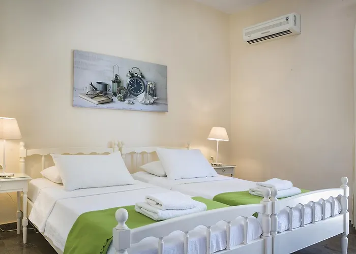 Dendrolivano Aparthotel 4*