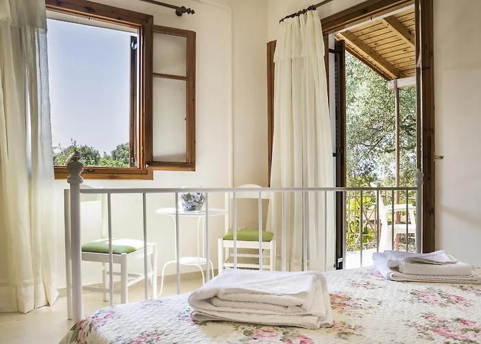 Dendrolivano Aparthotel