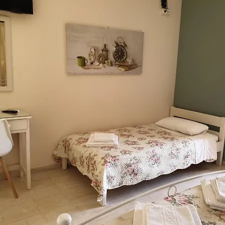 Aparthotel Dendrolivano