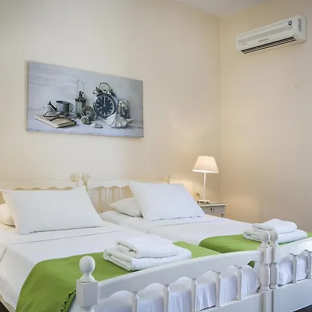 Dendrolivano Aparthotel *