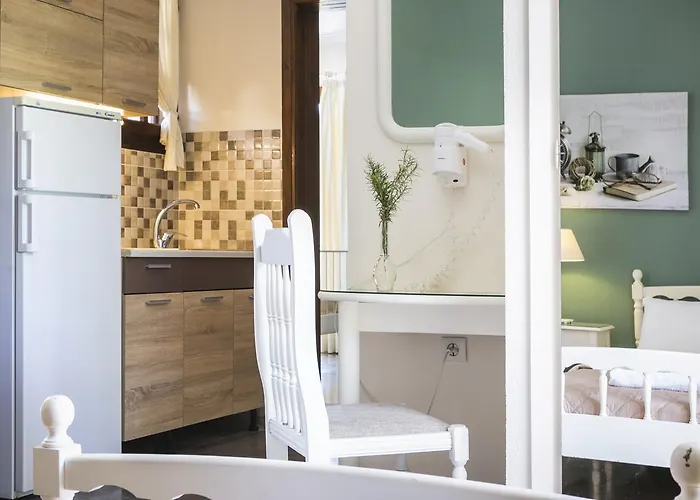 Dendrolivano Aparthotel Minia